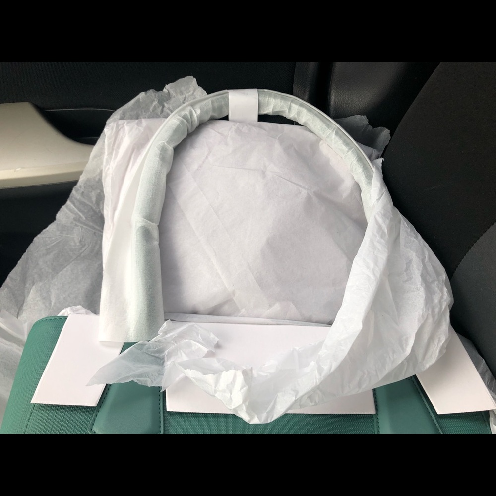 Dagne Dover Classic Tote - Picture 6 of 8